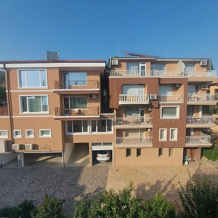 Guest House Rona - Free Parking And Sea View Sveti Vlas Buitenkant foto