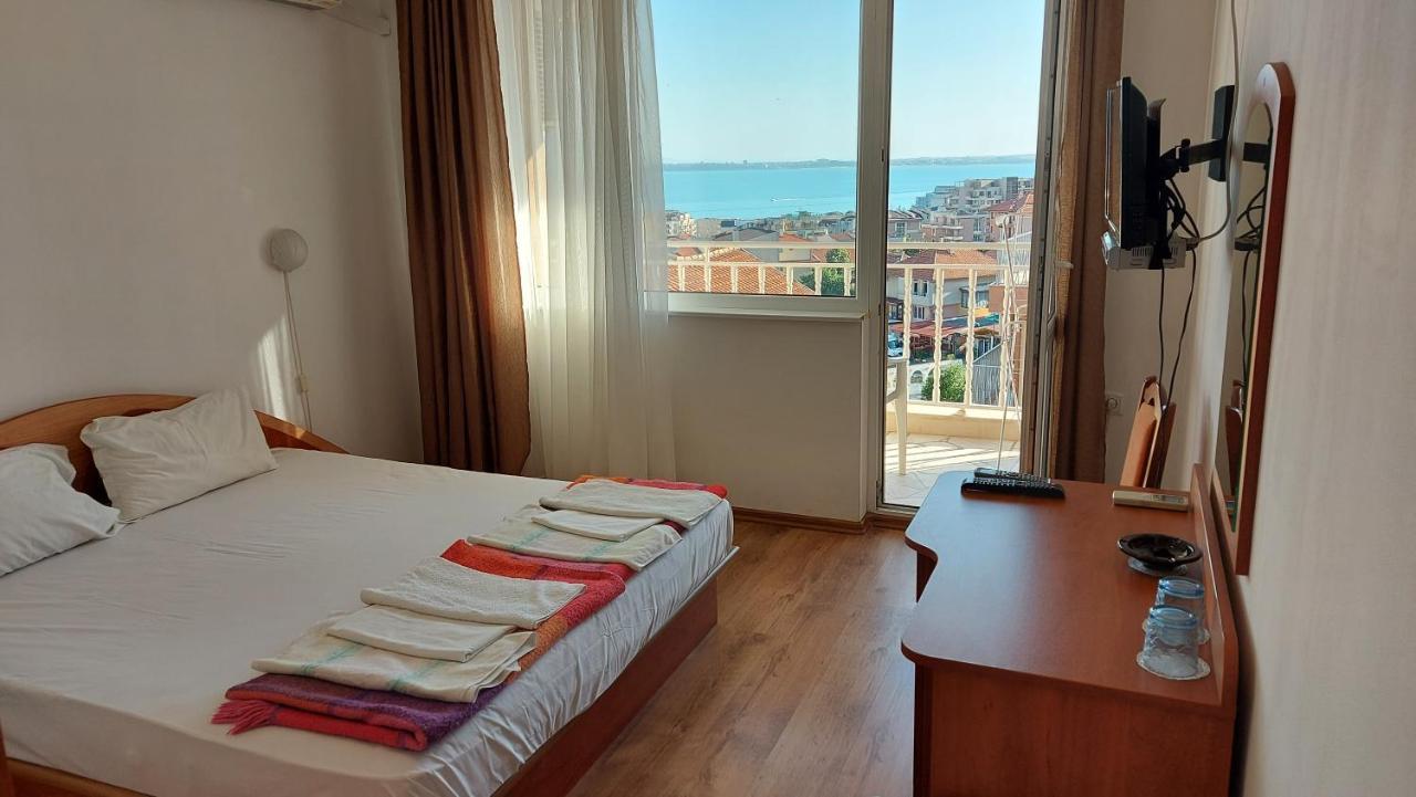 Guest House Rona - Free Parking And Sea View Sveti Vlas Buitenkant foto