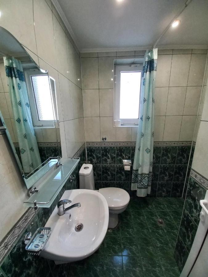 Guest House Rona - Free Parking And Sea View Sveti Vlas Buitenkant foto