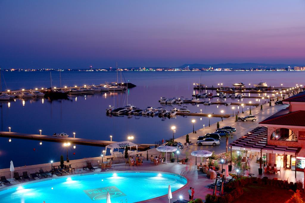 Guest House Rona - Free Parking And Sea View Sveti Vlas Buitenkant foto