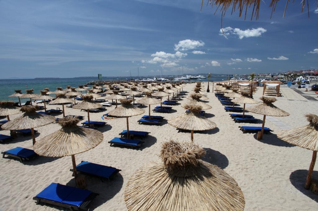 Guest House Rona - Free Parking And Sea View Sveti Vlas Buitenkant foto