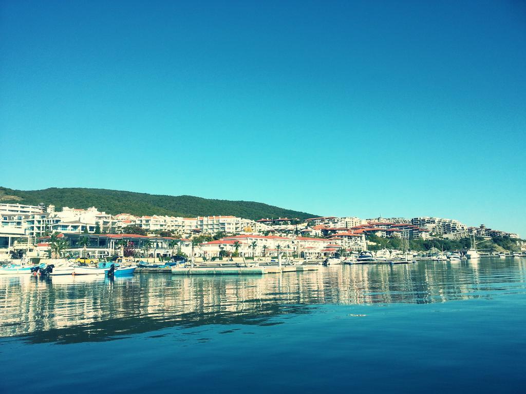 Guest House Rona - Free Parking And Sea View Sveti Vlas Buitenkant foto
